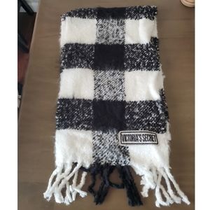 Victoria's Secret White & Black Plaid Scarf